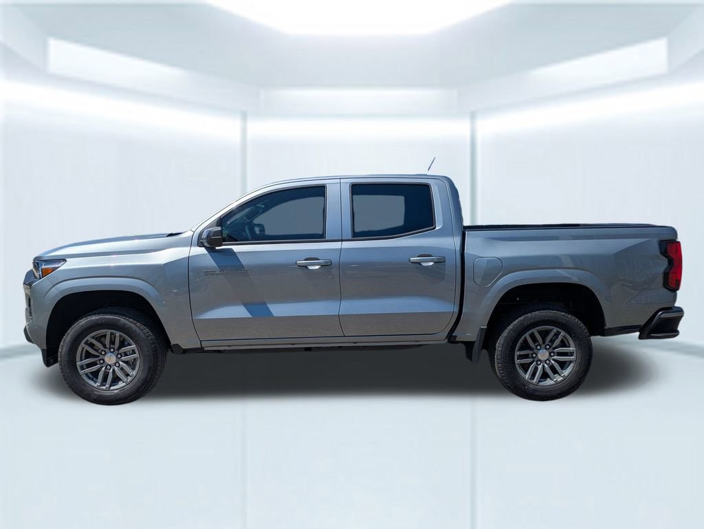 2026 Chevrolet Colorado LT photo 2