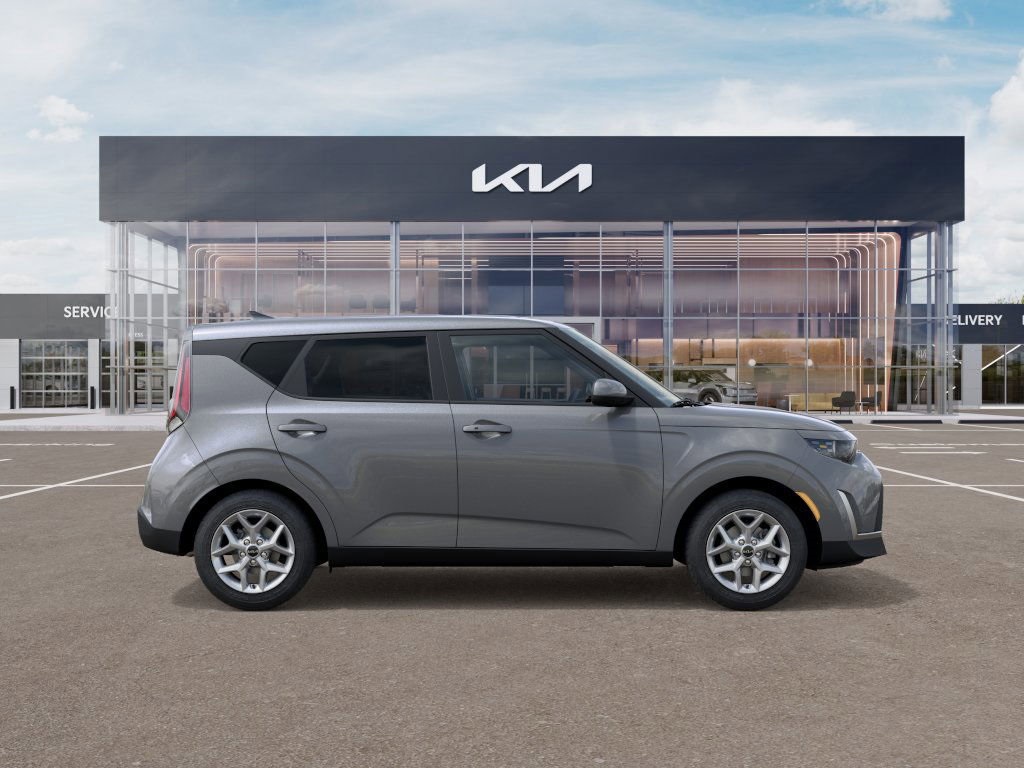 2025 Kia Soul S photo 6