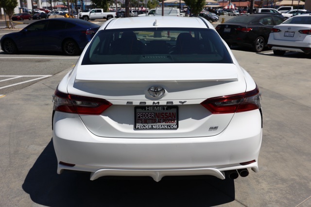 2023 Toyota Camry SE photo 4
