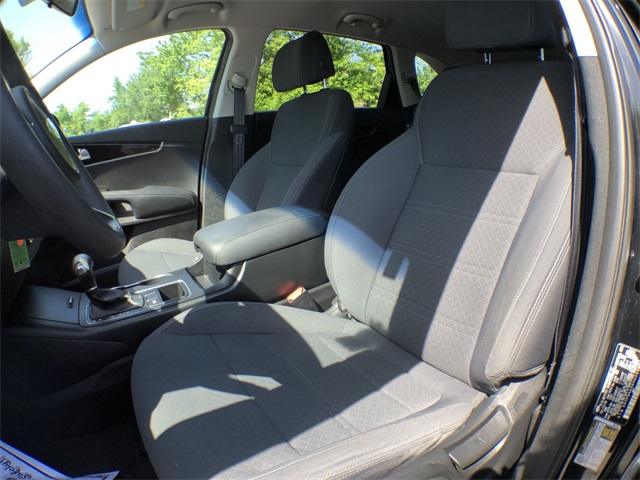 2017 Kia Sorento LX photo 2