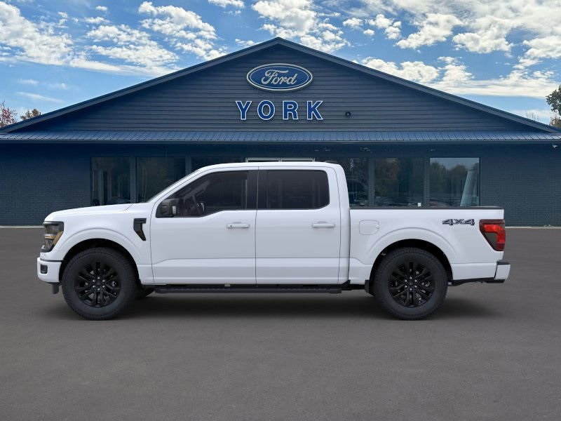 2025 Ford F-150 XLT photo 2