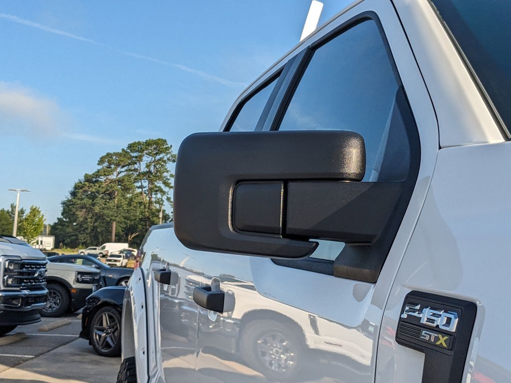 2025 Ford F-150 STX photo 10