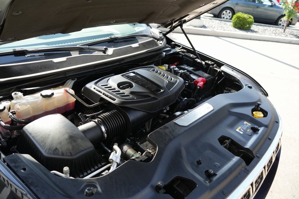 2024 Jeep Wagoneer L Series II photo 36