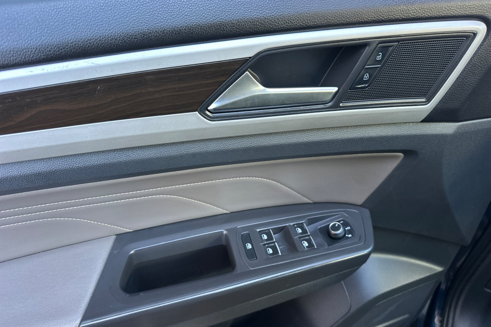 2022 Volkswagen Atlas SE photo 11