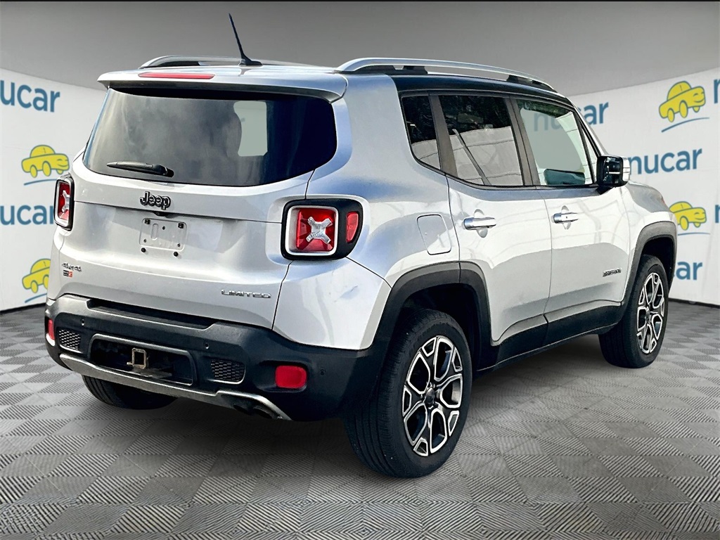 2017 Jeep Renegade Limited photo 4