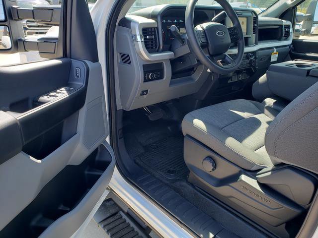 2026 Ford F-350 photo 13