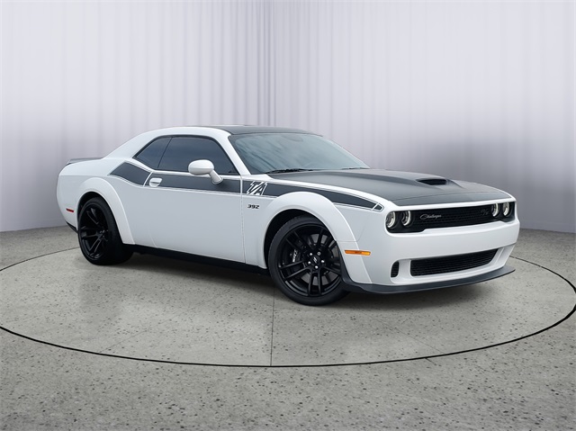 2023 Dodge Challenger R/T Scat Pack Widebody photo 2