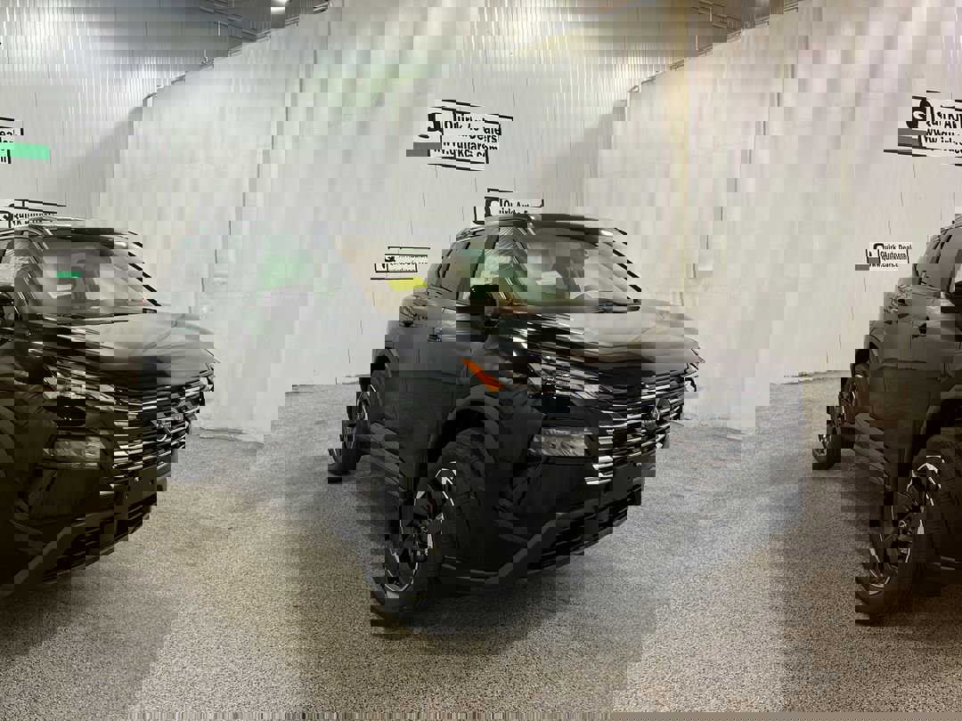 2026 Nissan Rogue SV photo 2