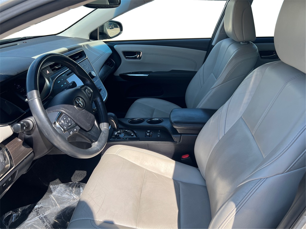 2018 Toyota Avalon Hybrid Limited photo 9