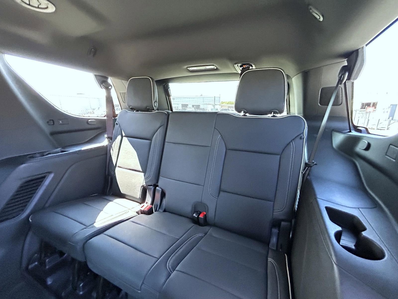 2025 Chevrolet Tahoe Premier photo 20