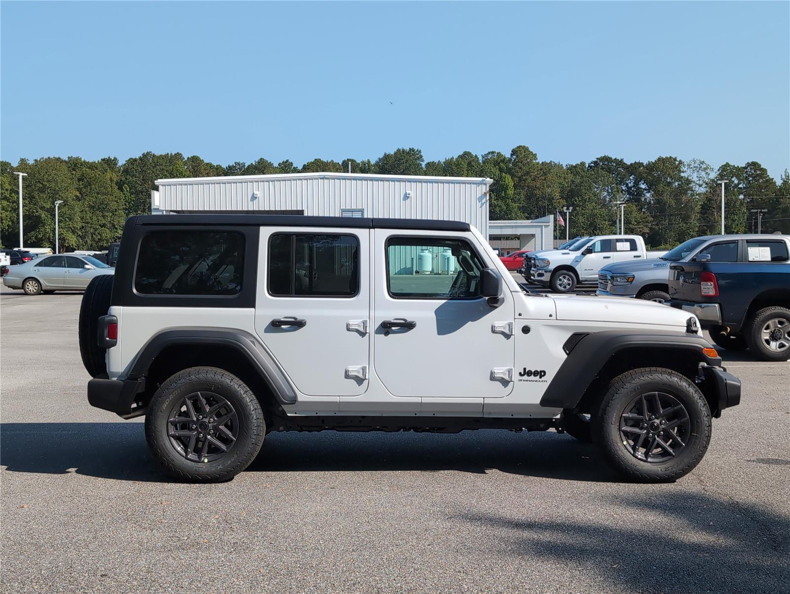 2025 Jeep Wrangler Sport S photo 6