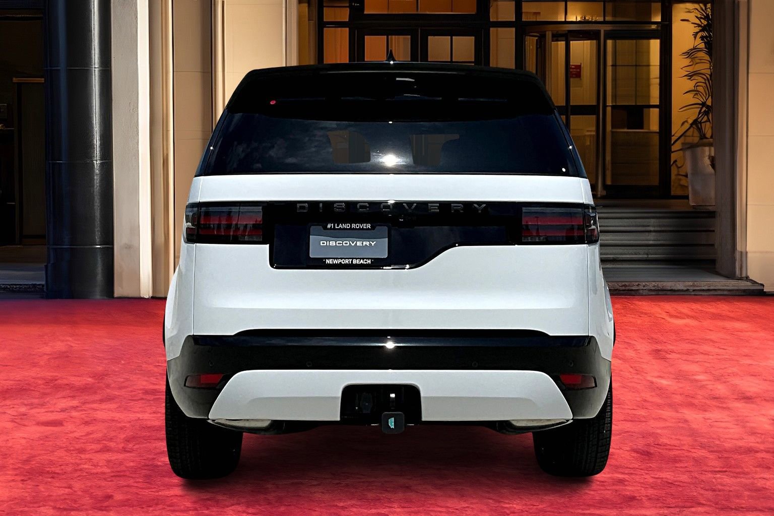 2025 Land Rover Discovery SE photo 4