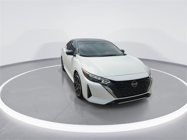 2025 Nissan Sentra SR photo 3