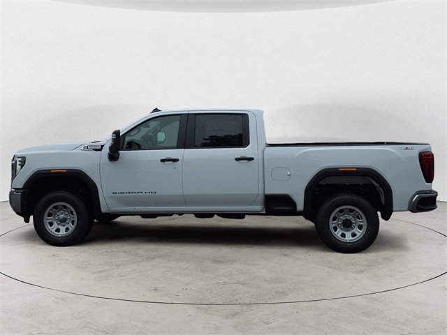 2026 Chevrolet Silverado 3500 HD Pro photo 2