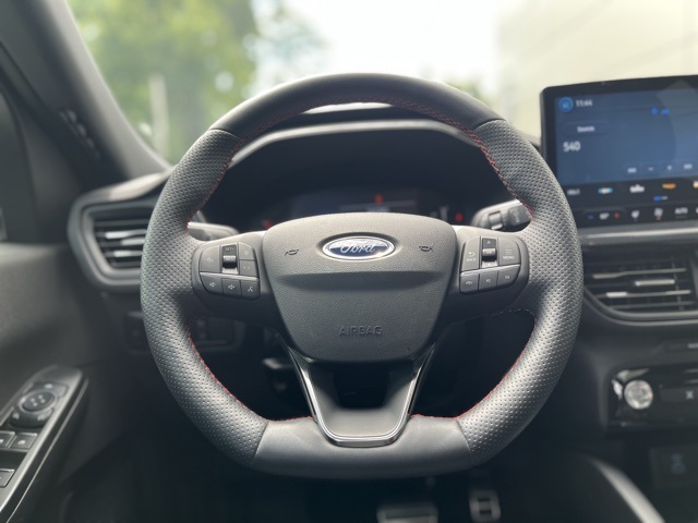 2023 Ford Escape ST-Line photo 31