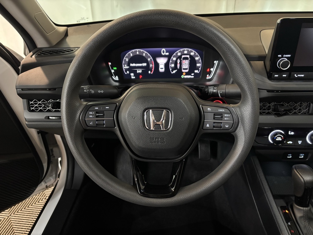 2023 Honda Accord LX photo 11