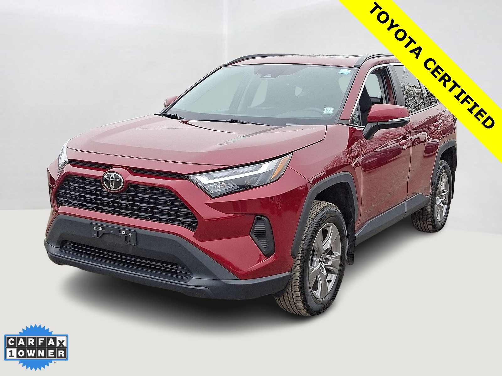 2024 Toyota RAV4 XLE's photo