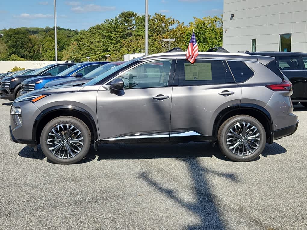 2026 Nissan Rogue Platinum AWD photo 4