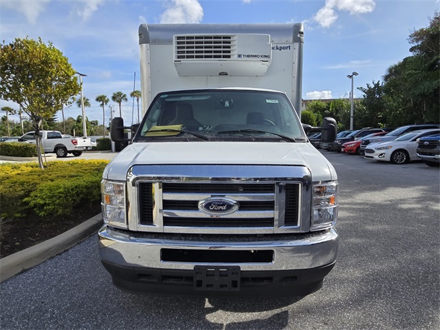 2025 Ford E-450 photo 3