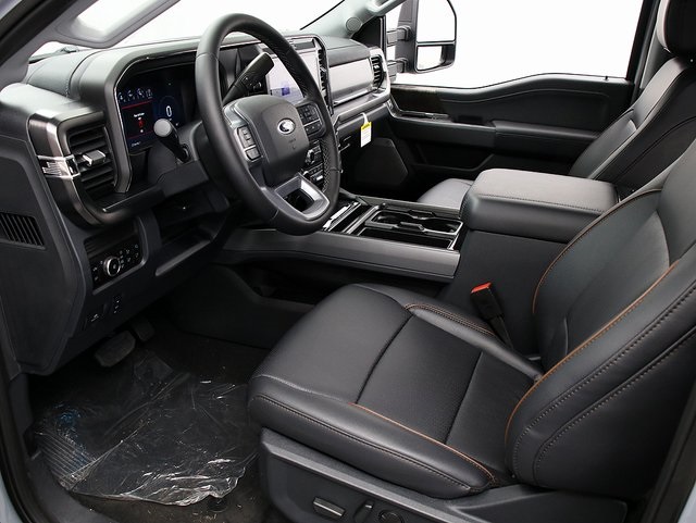 2026 Ford F-250 Lariat photo 12