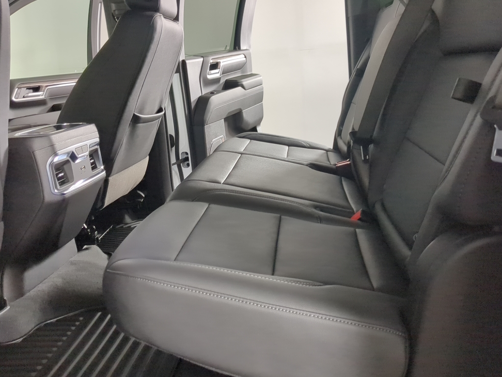 2025 Chevrolet Silverado 2500HD LTZ photo 10