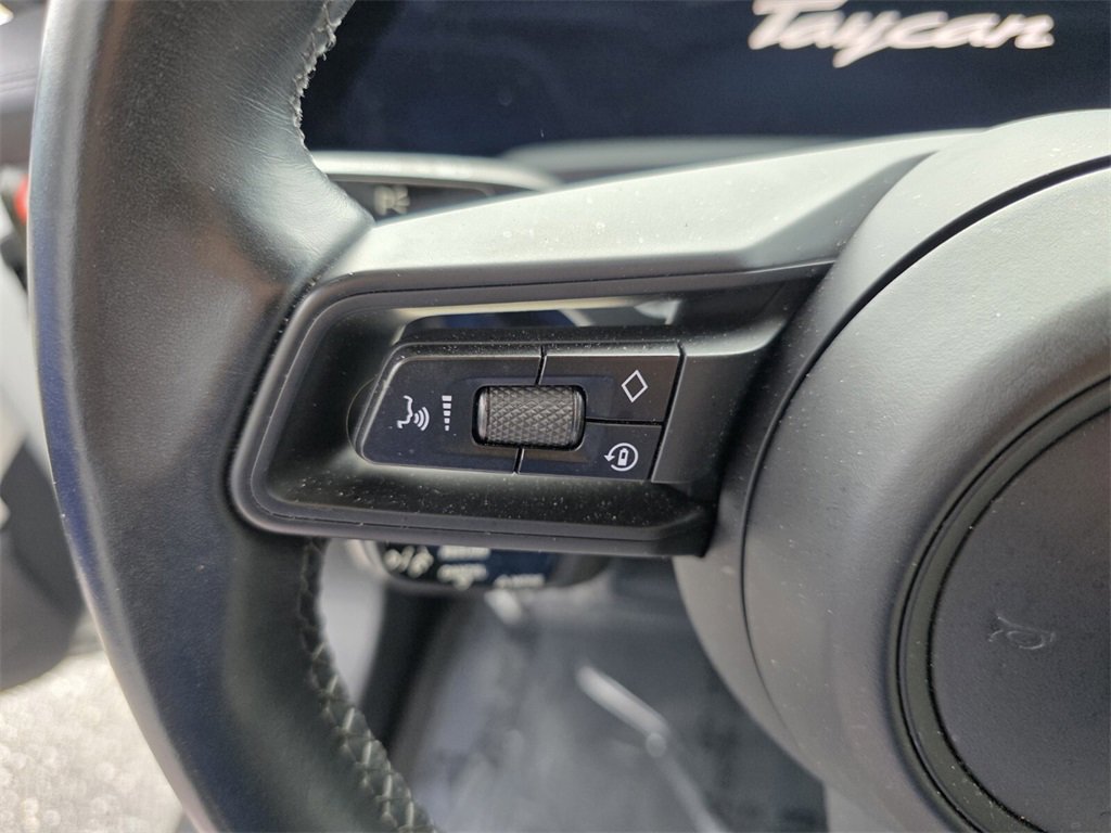 2021 Porsche Taycan Base photo 19