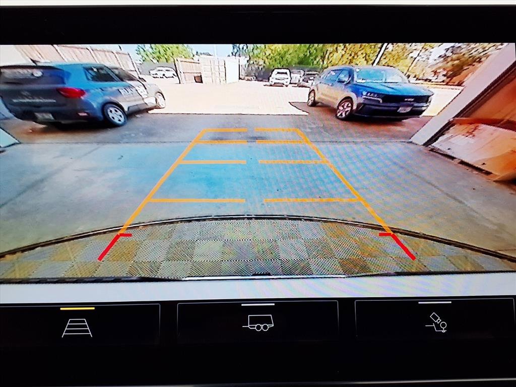 2023 Chevrolet Silverado 1500 LT photo 4