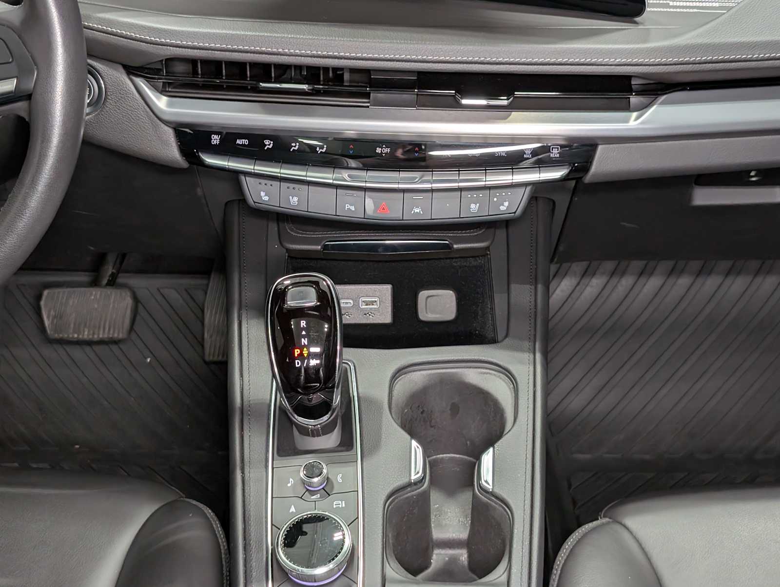 2024 Cadillac XT4 Premium Luxury photo 19