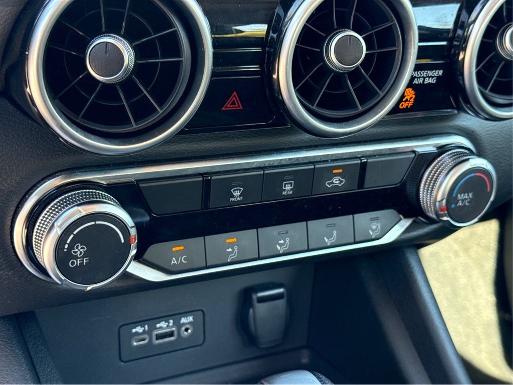 2023 Nissan Sentra SV photo 28