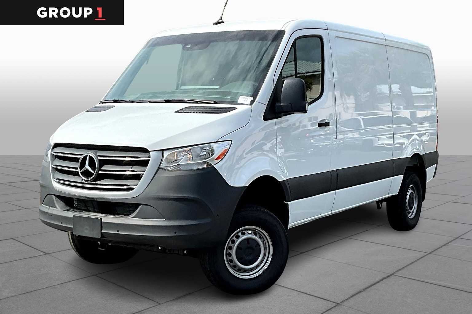 2024 Mercedes-Benz Sprinter Cargo Van Base's photo
