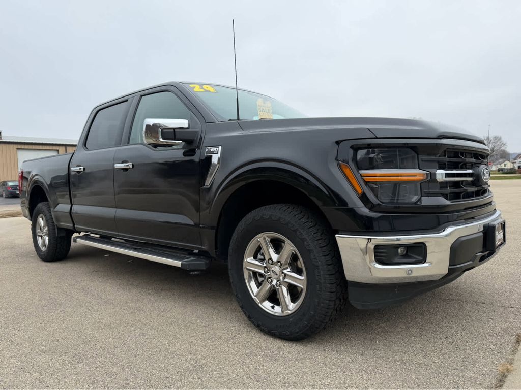 2024 Ford F-150 XLT photo 3