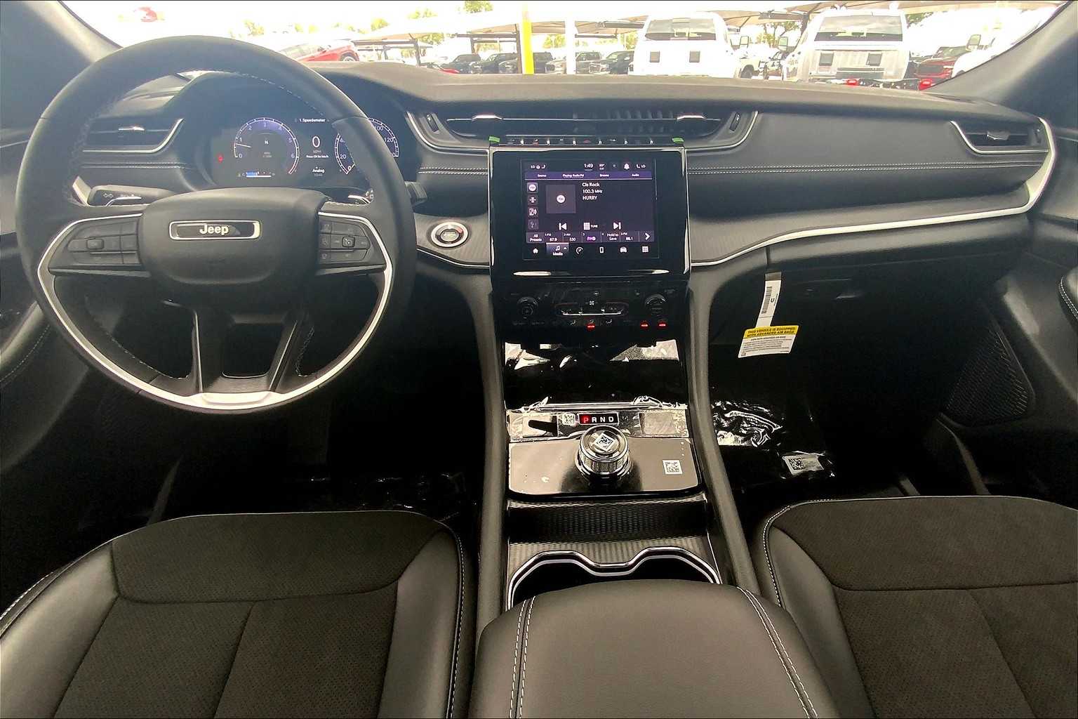 2025 Jeep Grand Cherokee Altitude X photo 5