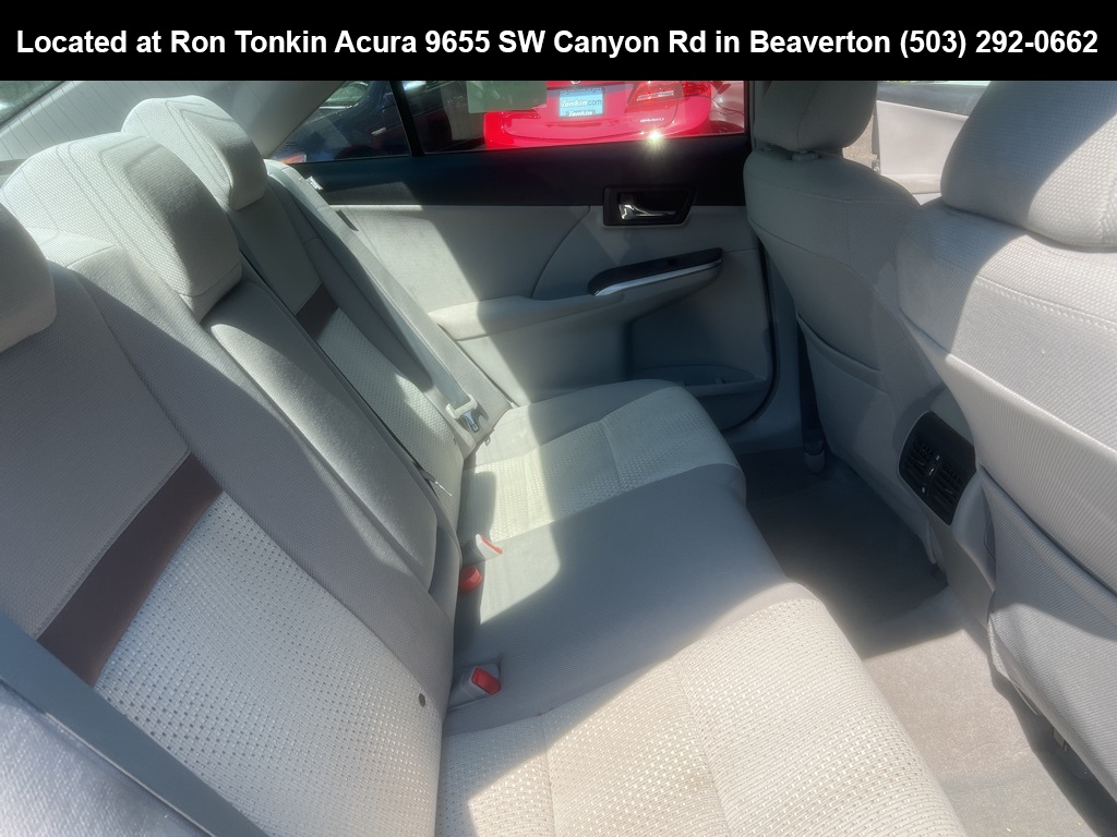 2012 Toyota Camry XLE photo 15