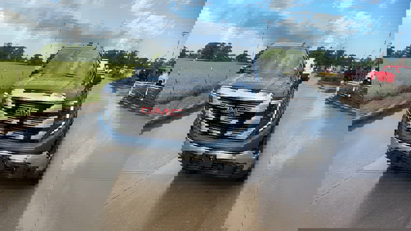 2024 Gmc Sierra 1500 SLE photo 3