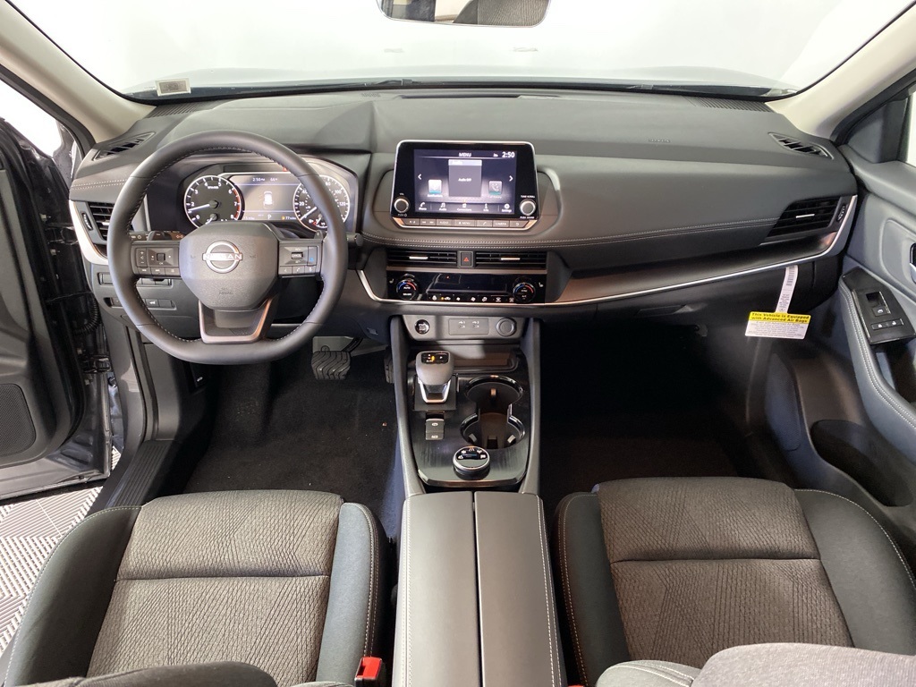 2026 Nissan Rogue SV photo 11