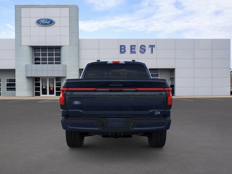 2025 Ford F-150 Lightning Lariat photo 4