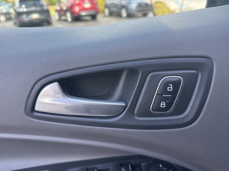 2023 Ford Transit Connect XLT Passenger Wagon photo 15