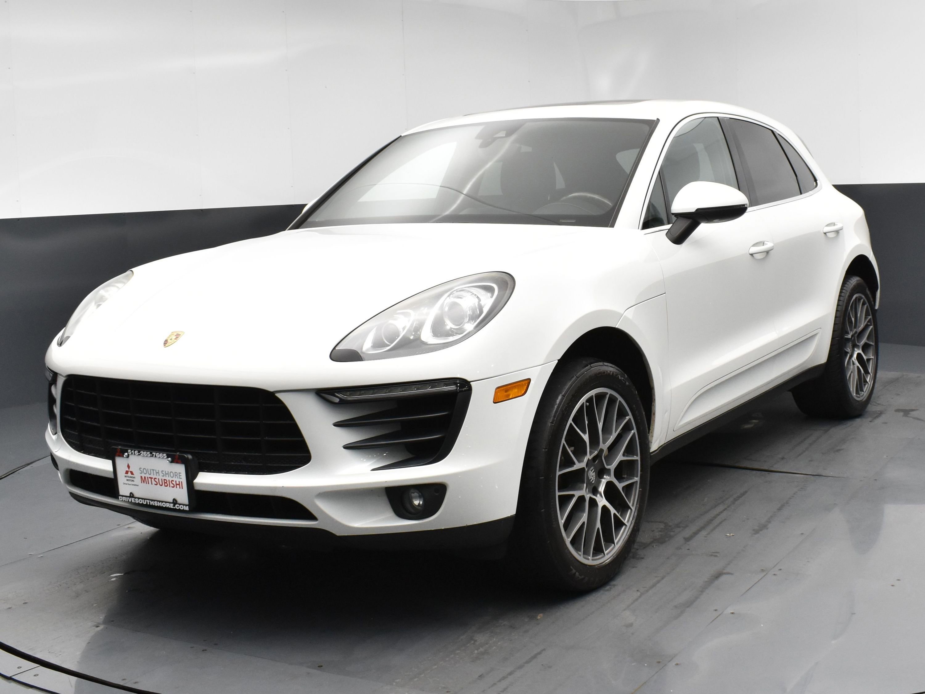 Used 2015 Porsche Macan S with VIN WP1AB2A57FLB59643 for sale in Freeport, NY