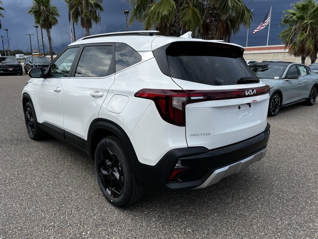 2026 Kia Seltos EX photo 4