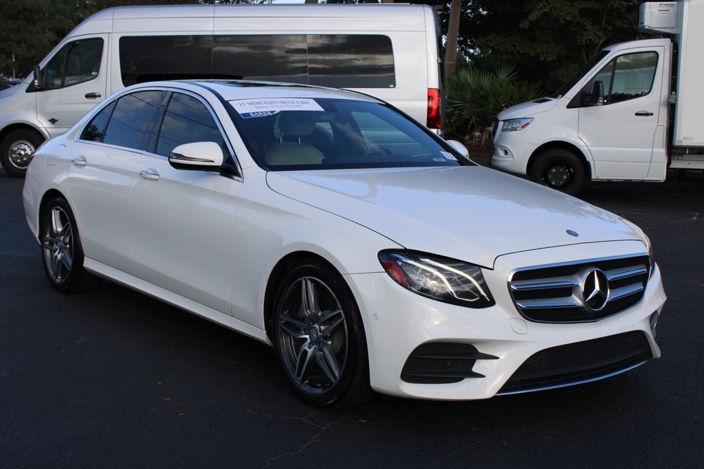 2017 Mercedes Benz E 300 4MATIC Sedan photo 3