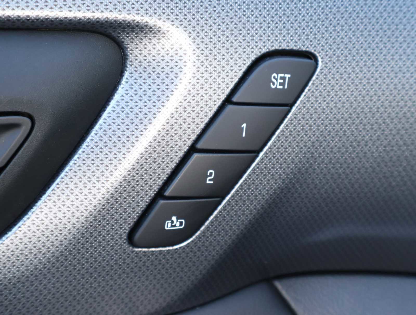 2021 Chevrolet Traverse Premier photo 6