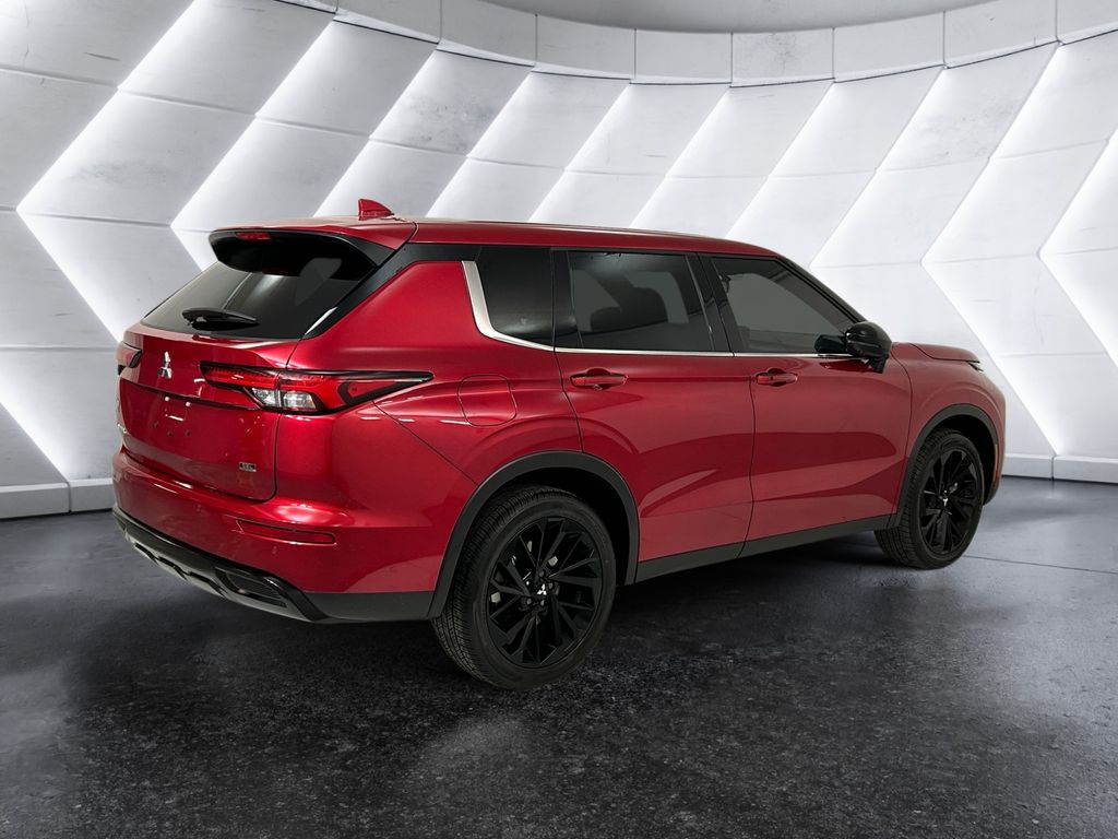 2023 Mitsubishi Outlander SEL Black Edition photo 4