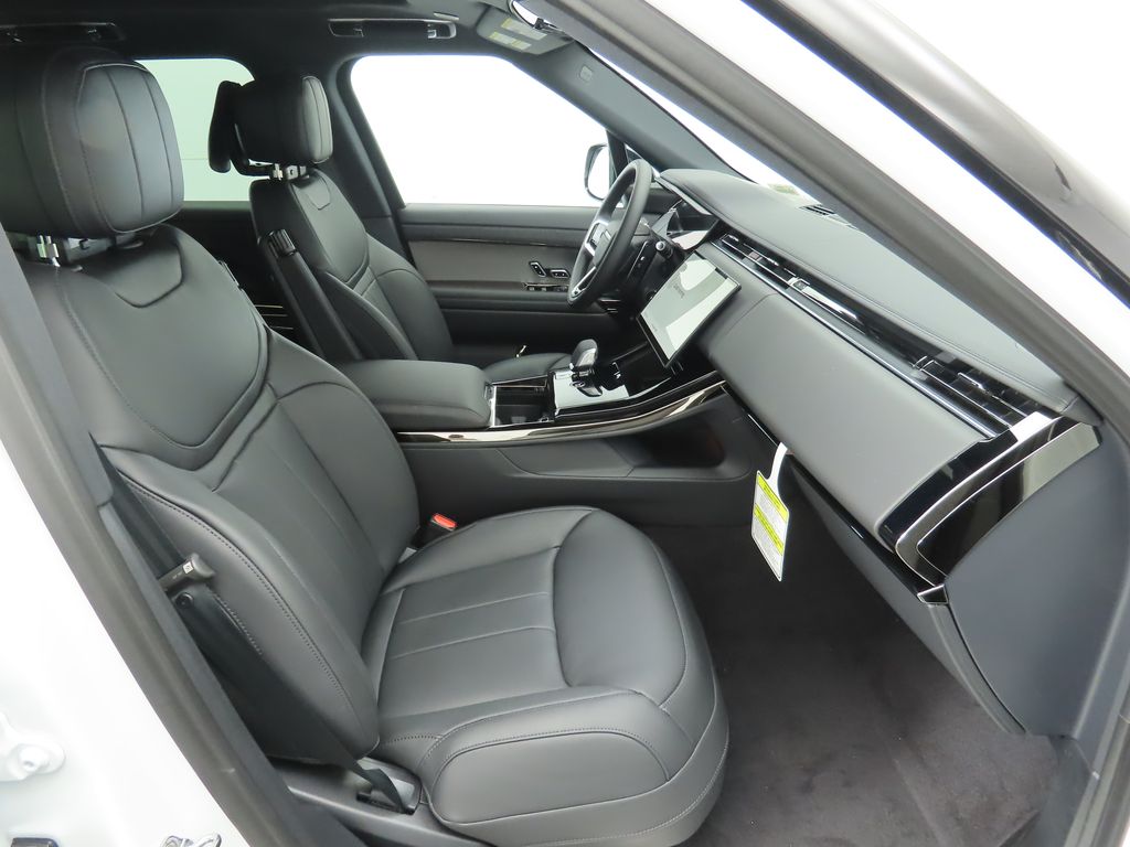 2025 Land Rover Range Rover Sport SE photo 17