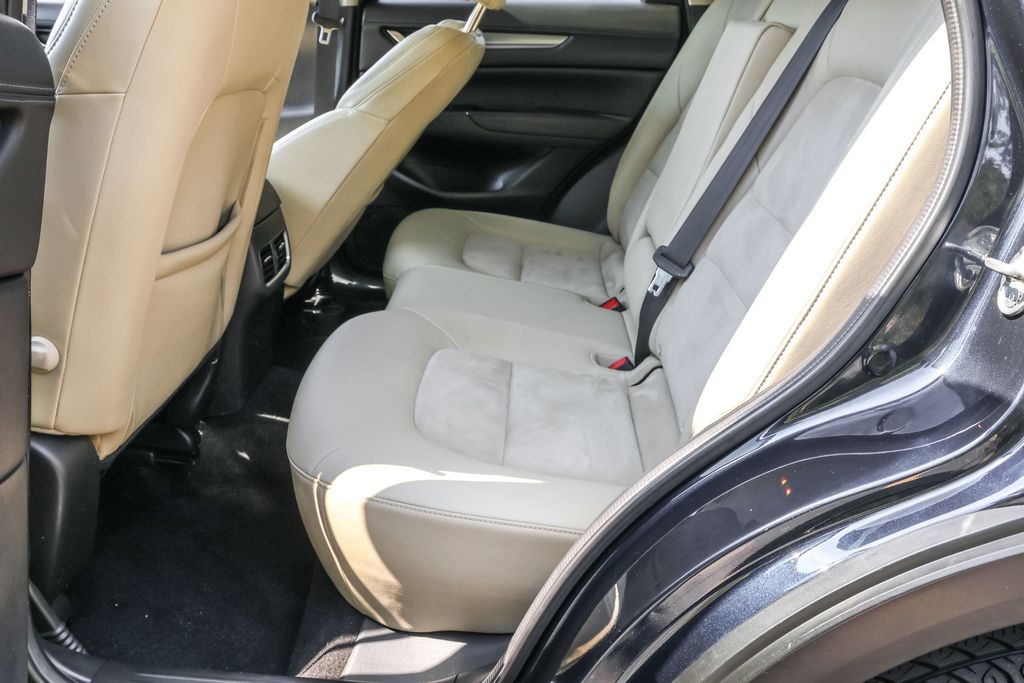 2017 Mazda CX-5 Touring photo 24