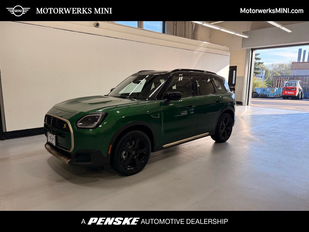 2025 MINI Countryman SE's photo