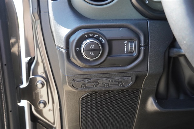 2025 Jeep Gladiator Mojave photo 20