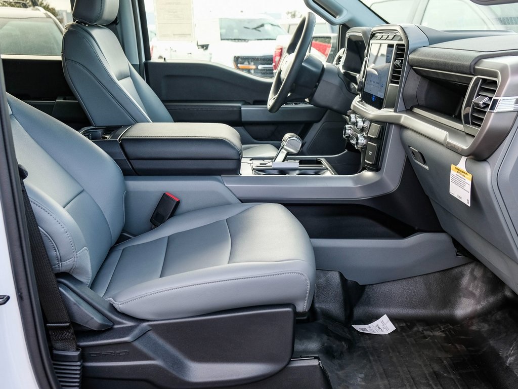 2024 Ford F-150 Lightning photo 7