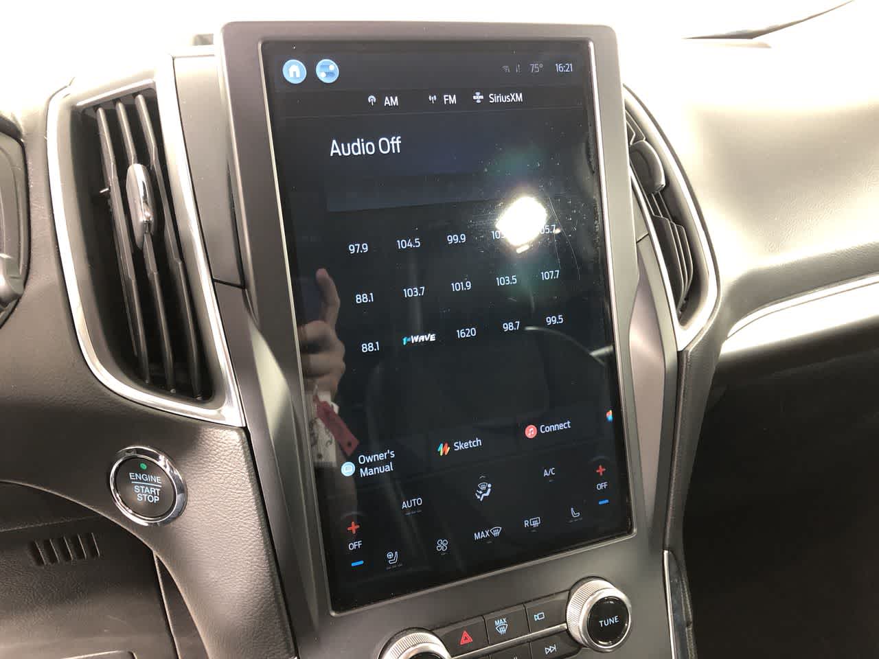 2022 Ford Edge Titanium photo 15