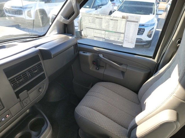 2024 Chevrolet Express 2500 Work Van photo 19
