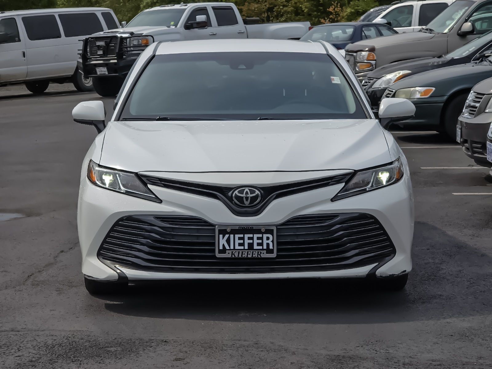 2018 Toyota Camry SE XLE photo 8